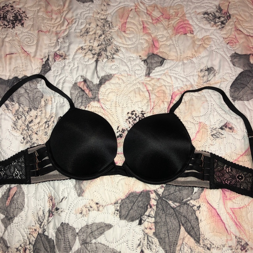 ‼️sold‼️Victoria Secret Bombshell bra